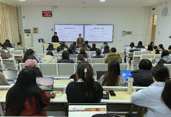 人们在看台上的人和电脑 AI 生成的内容可能不正确。